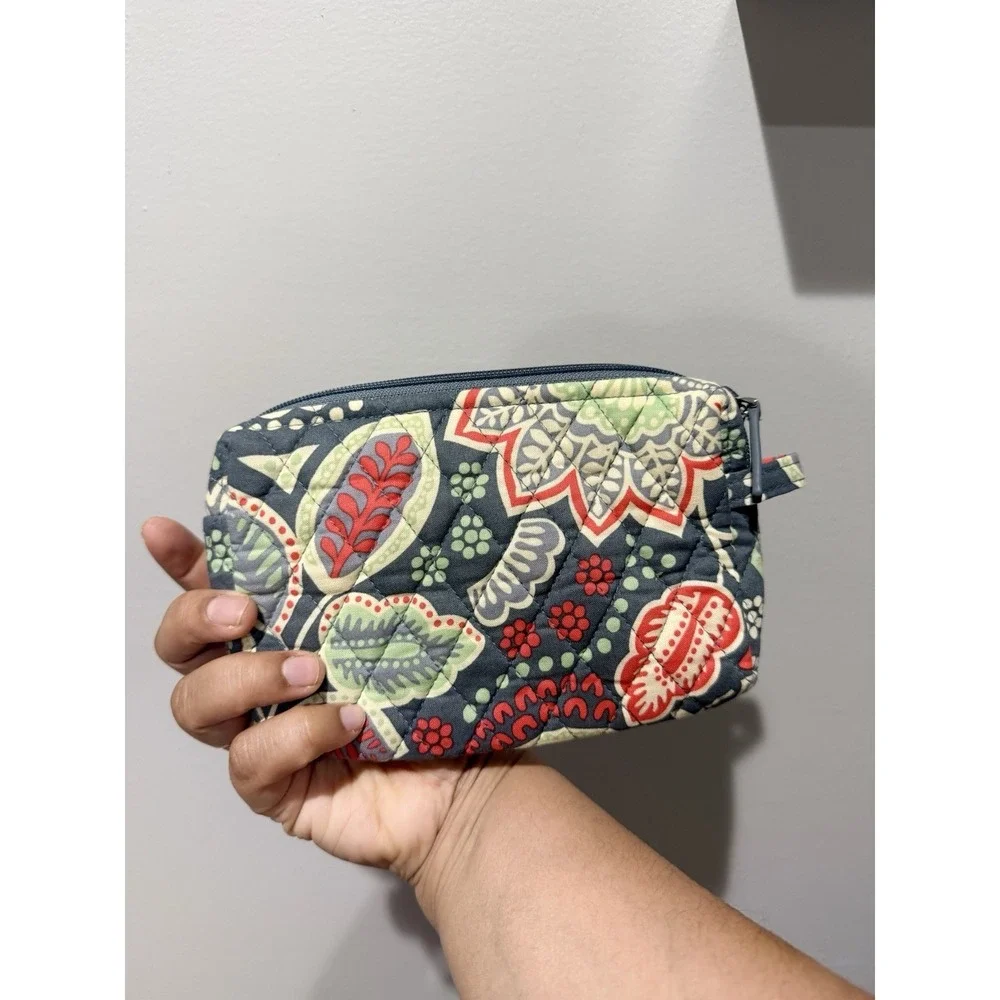 Vera Bradley NOMADIC FLORAL Pouch Makeup‎ Bag NWT V